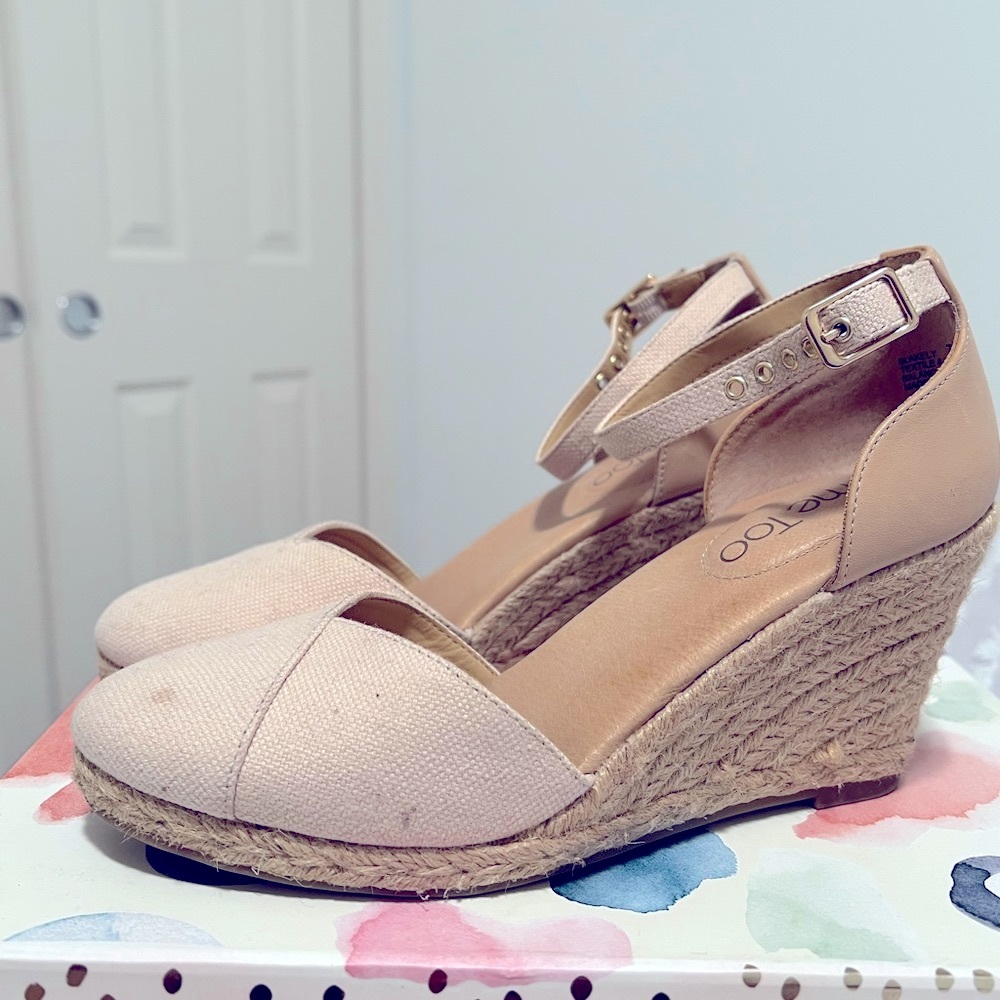 ME TOO BLAKELY WEDGE PUMP size 7.5